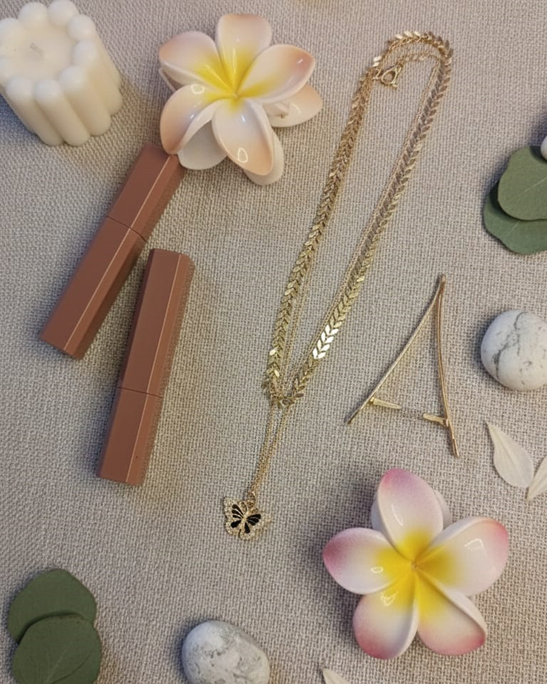 Butterfly Pendant Necklace. - Image 2