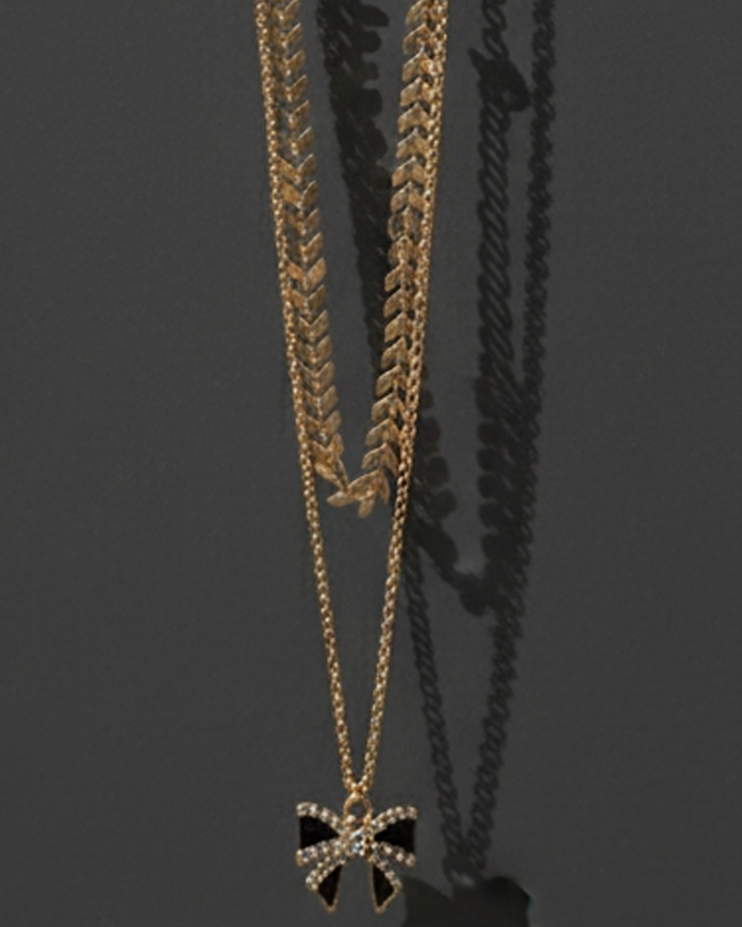 Double Chain Necklace With Bow Pendant. - Image 3